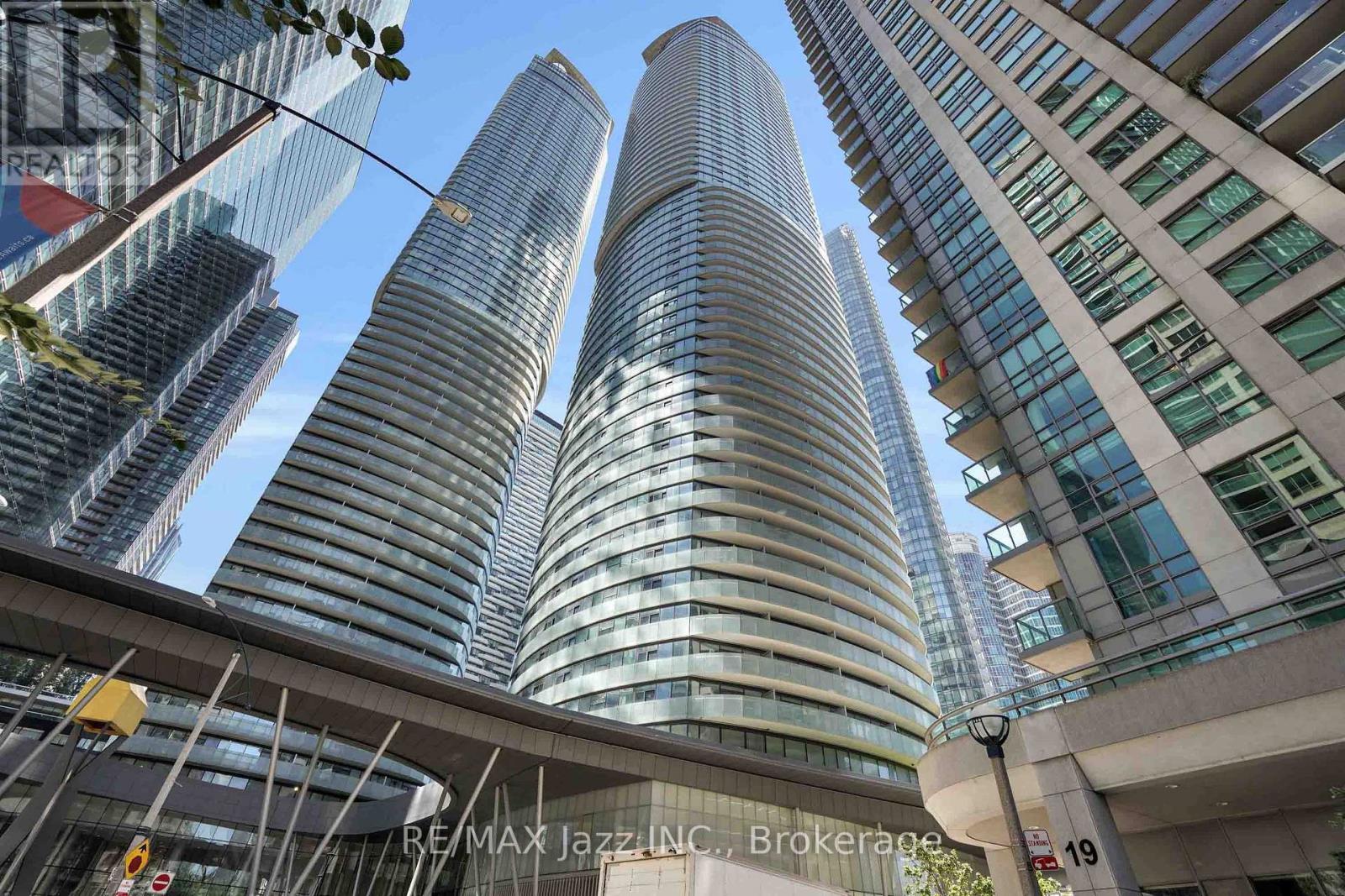 3808- 14 York Street, Toronto, ON photo 21