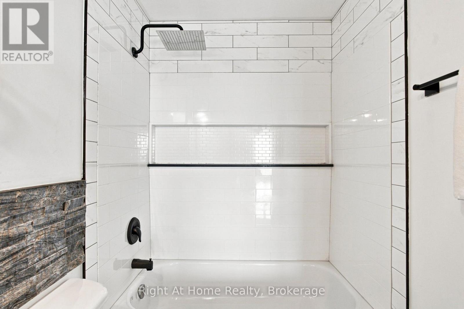 1215- 11753 Sheppard Avenue East, Toronto, ON photo 35