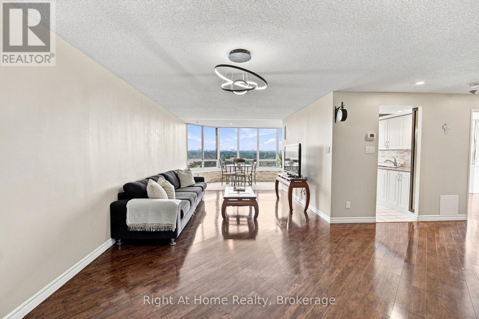 1215- 11753 Sheppard Avenue East, Toronto, ON photo 7