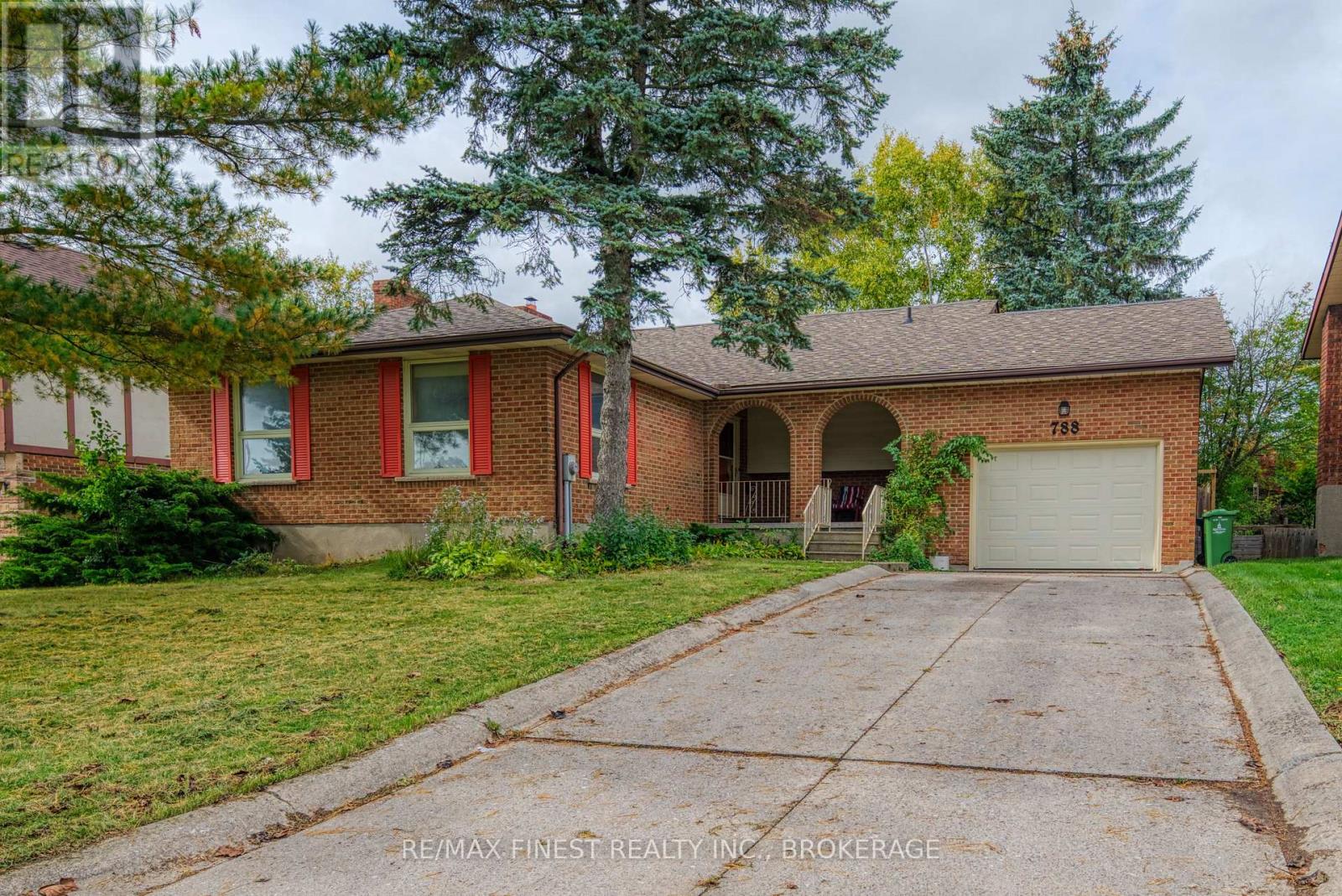 788 KIMBERLEY STREET - 1