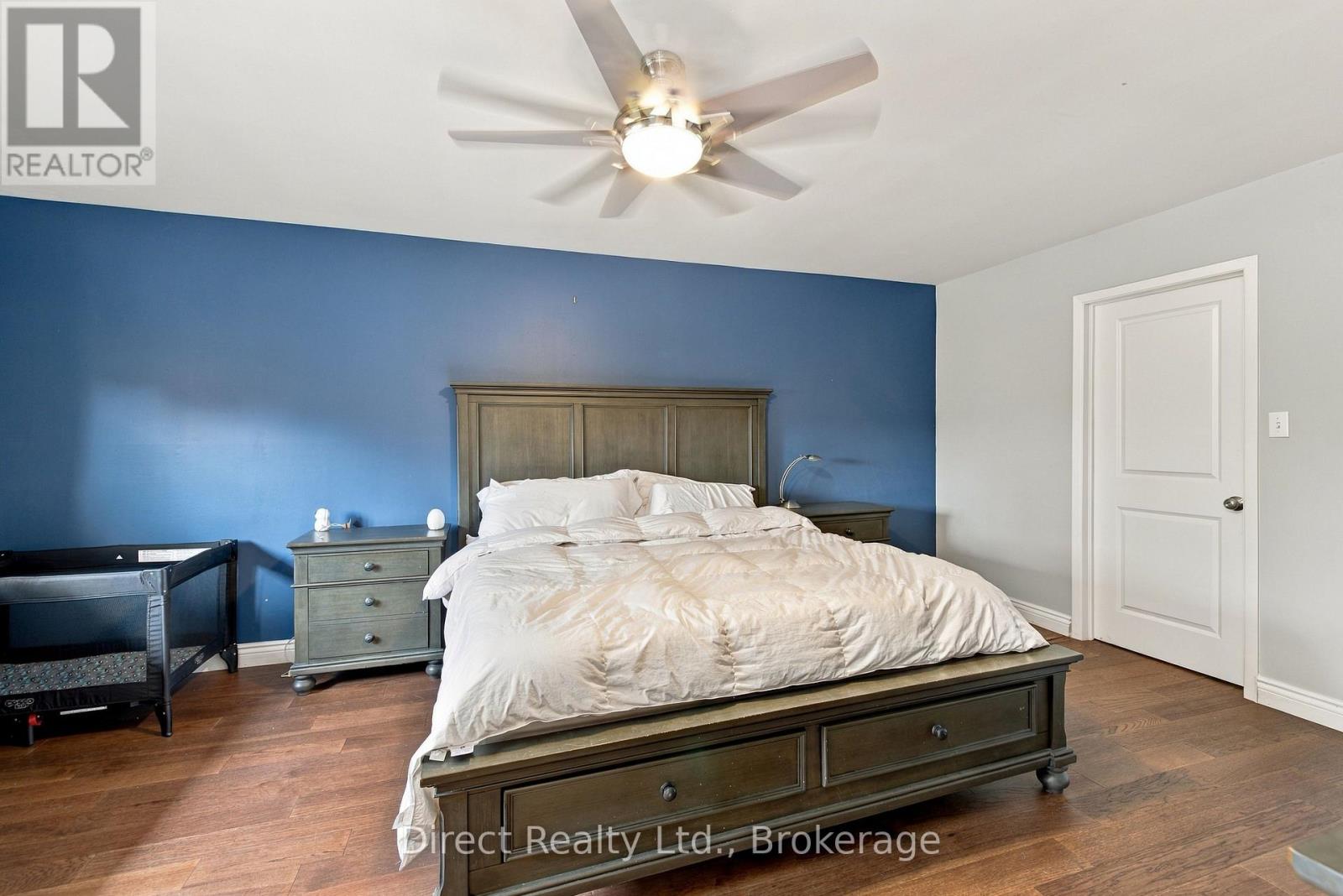 26 WALMSLEY PLACE - 23