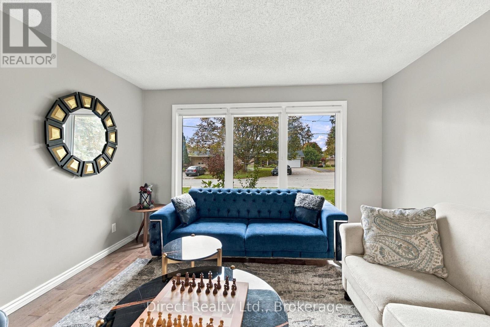 26 Walmsley Place, Belleville, ON photo 6