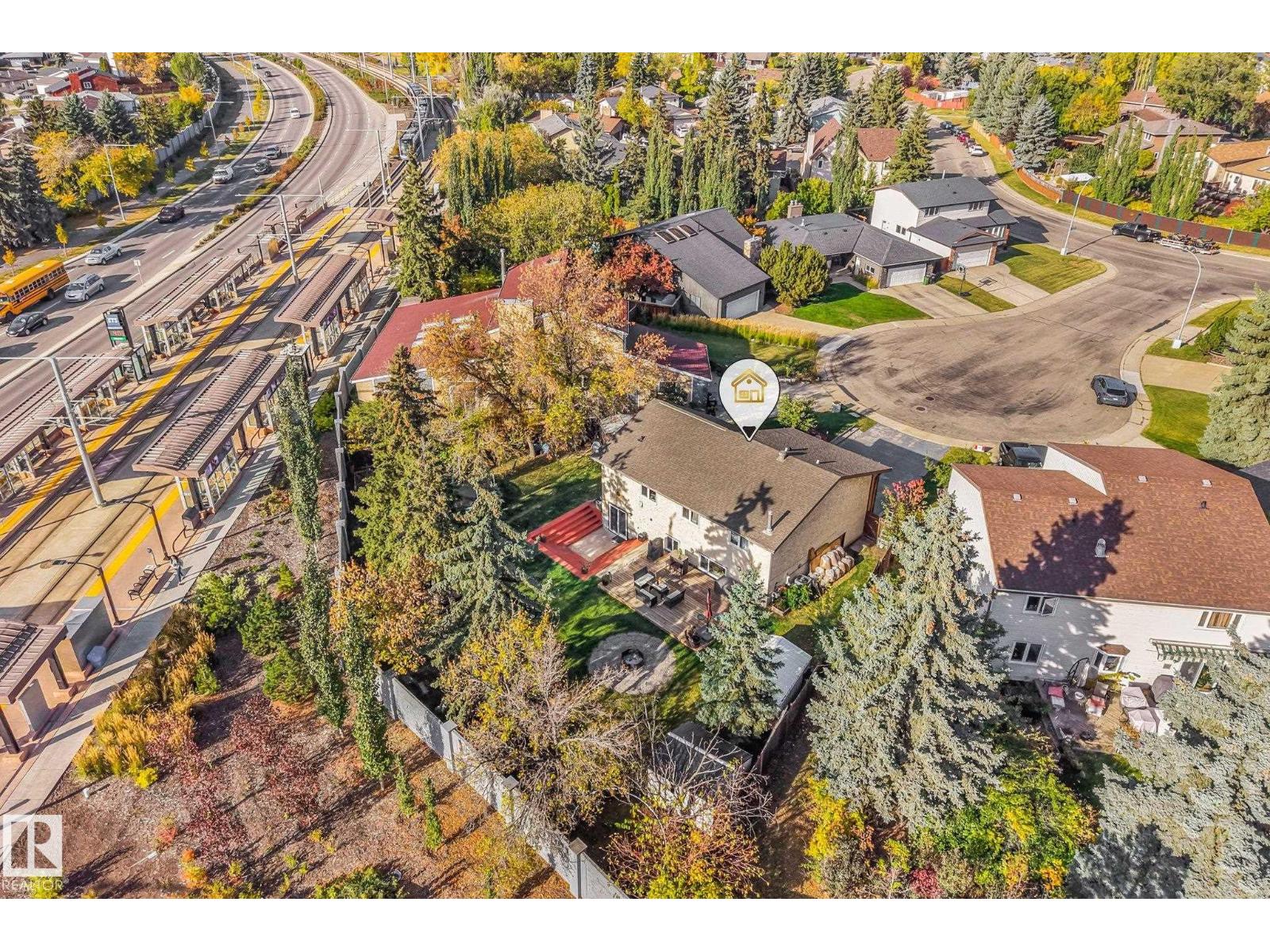 265 Grand Meadow Crescent NW, Greenview (Edmonton) — photo 8 of 30: Property photo