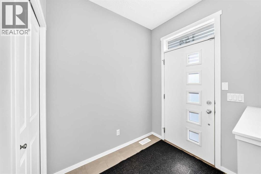 154 Livingston Avenue NE - 3