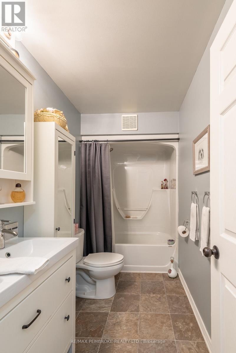 1108 BOUNDARY ROAD - 21