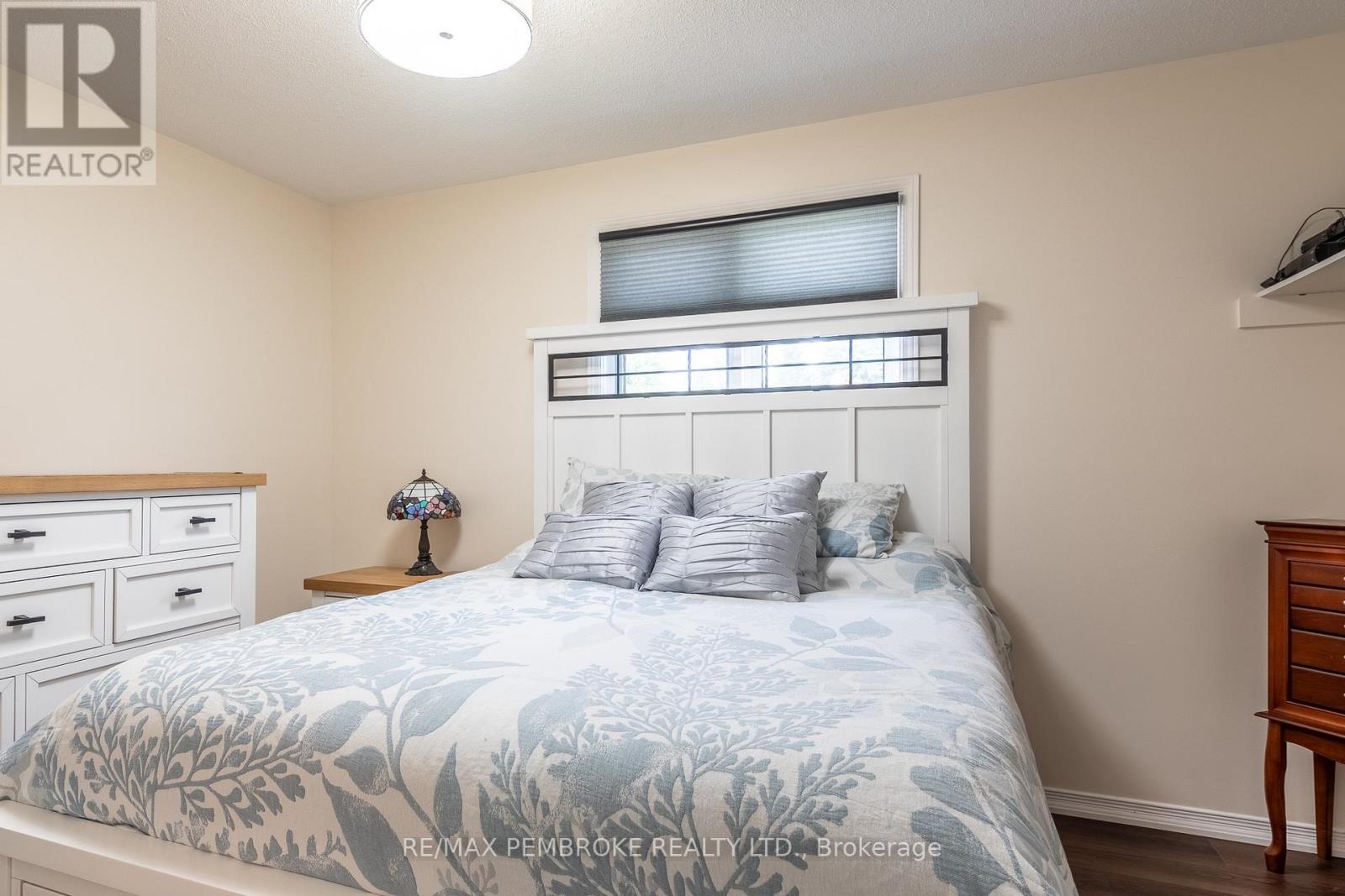 1108 BOUNDARY ROAD - 27