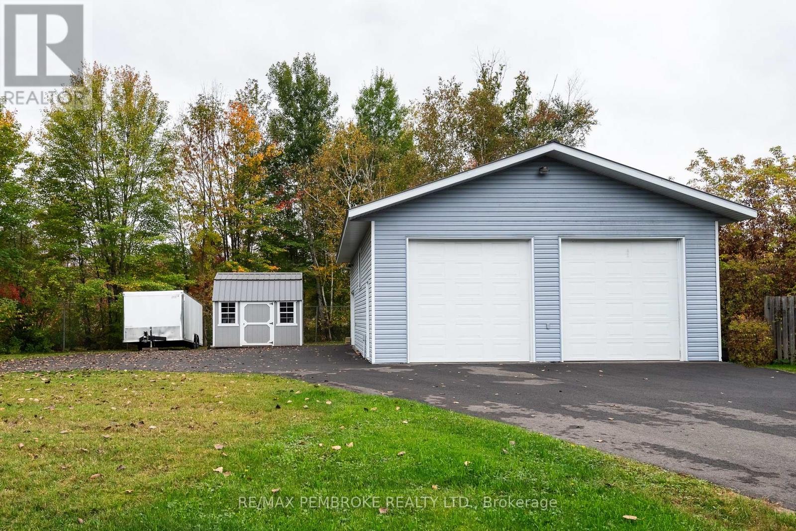 1108 BOUNDARY ROAD - 40