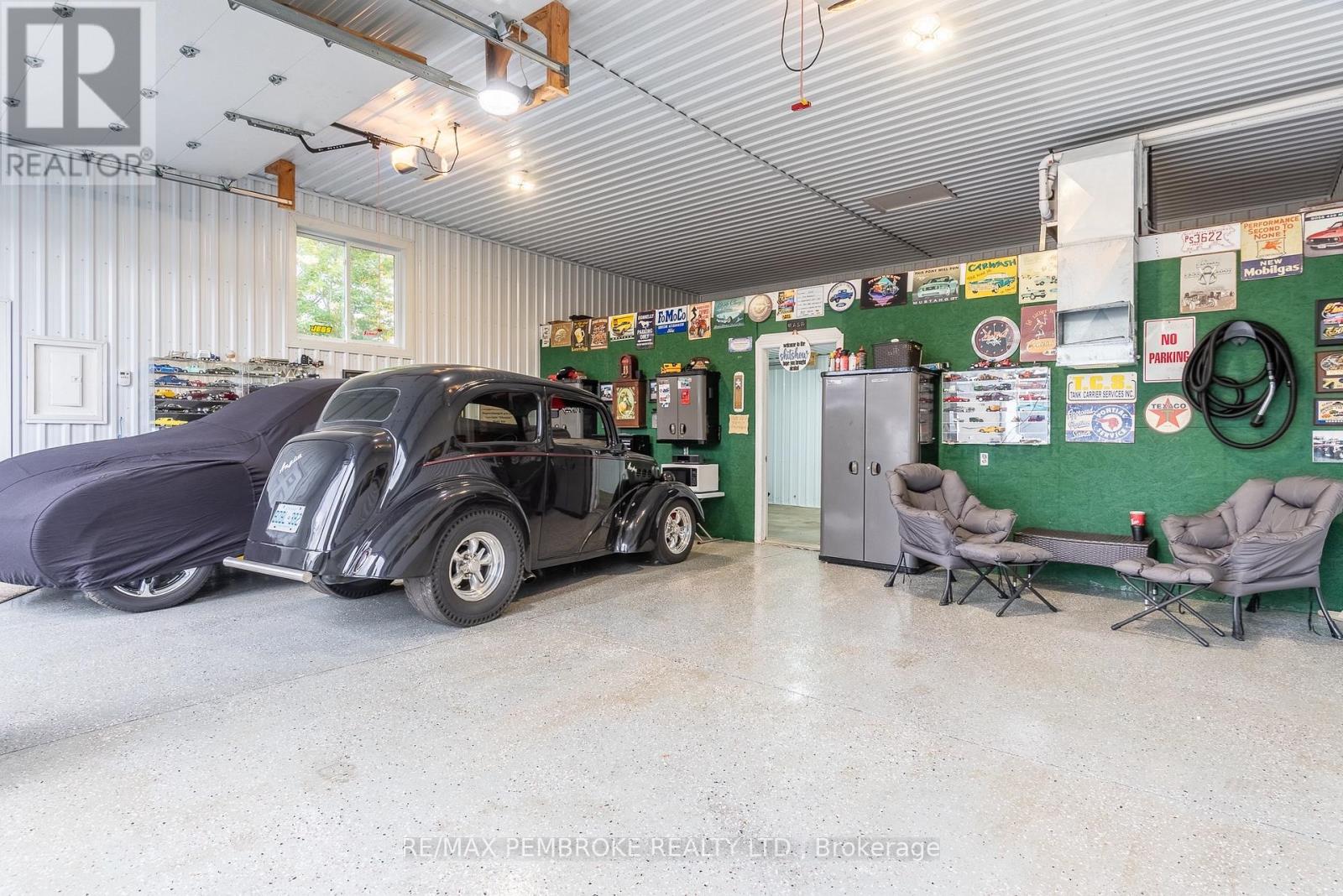 1108 BOUNDARY ROAD - 6