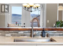 6555 Blackcomb Place, Vernon, BC  Photo 16