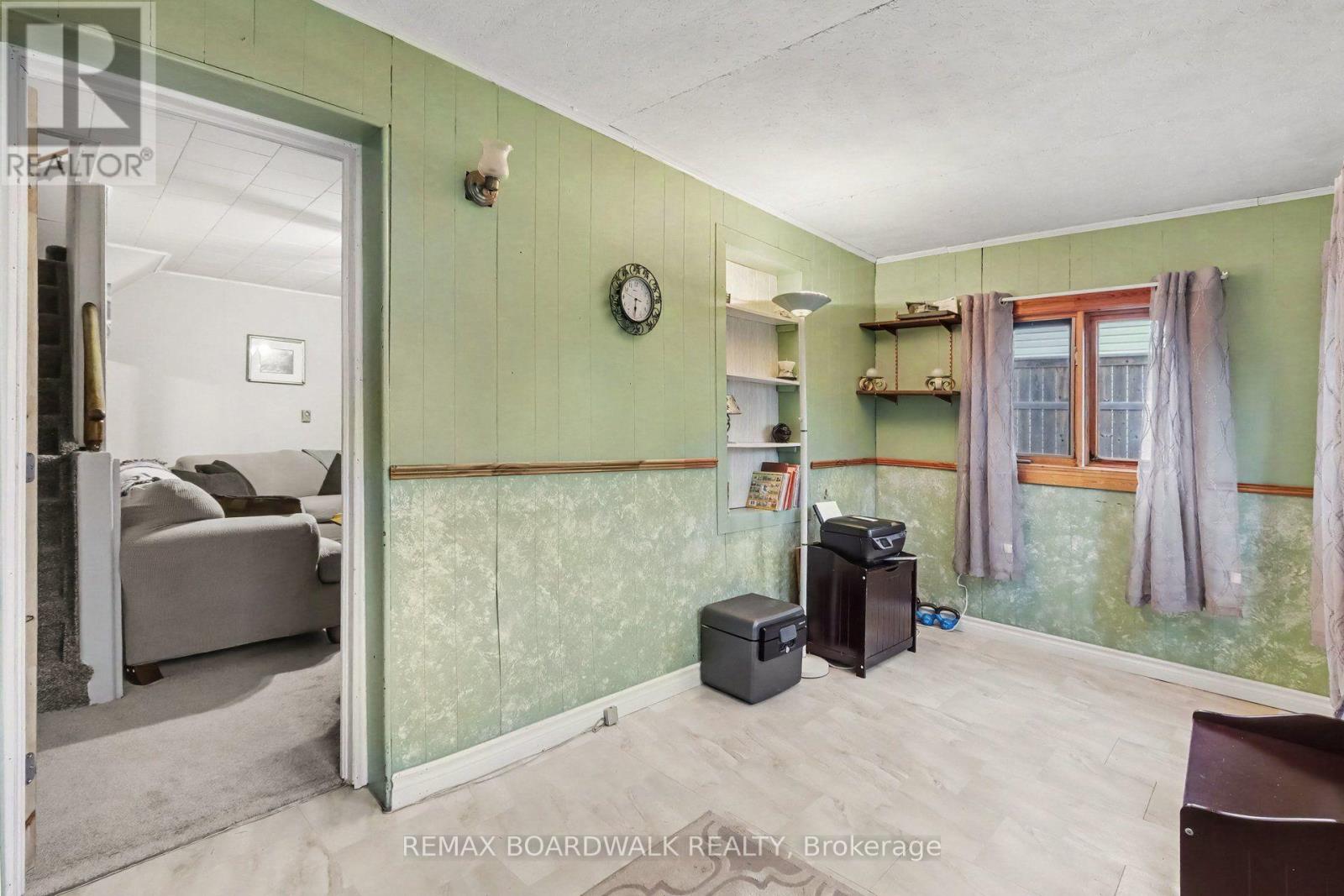 174 MUNRO STREET - 15