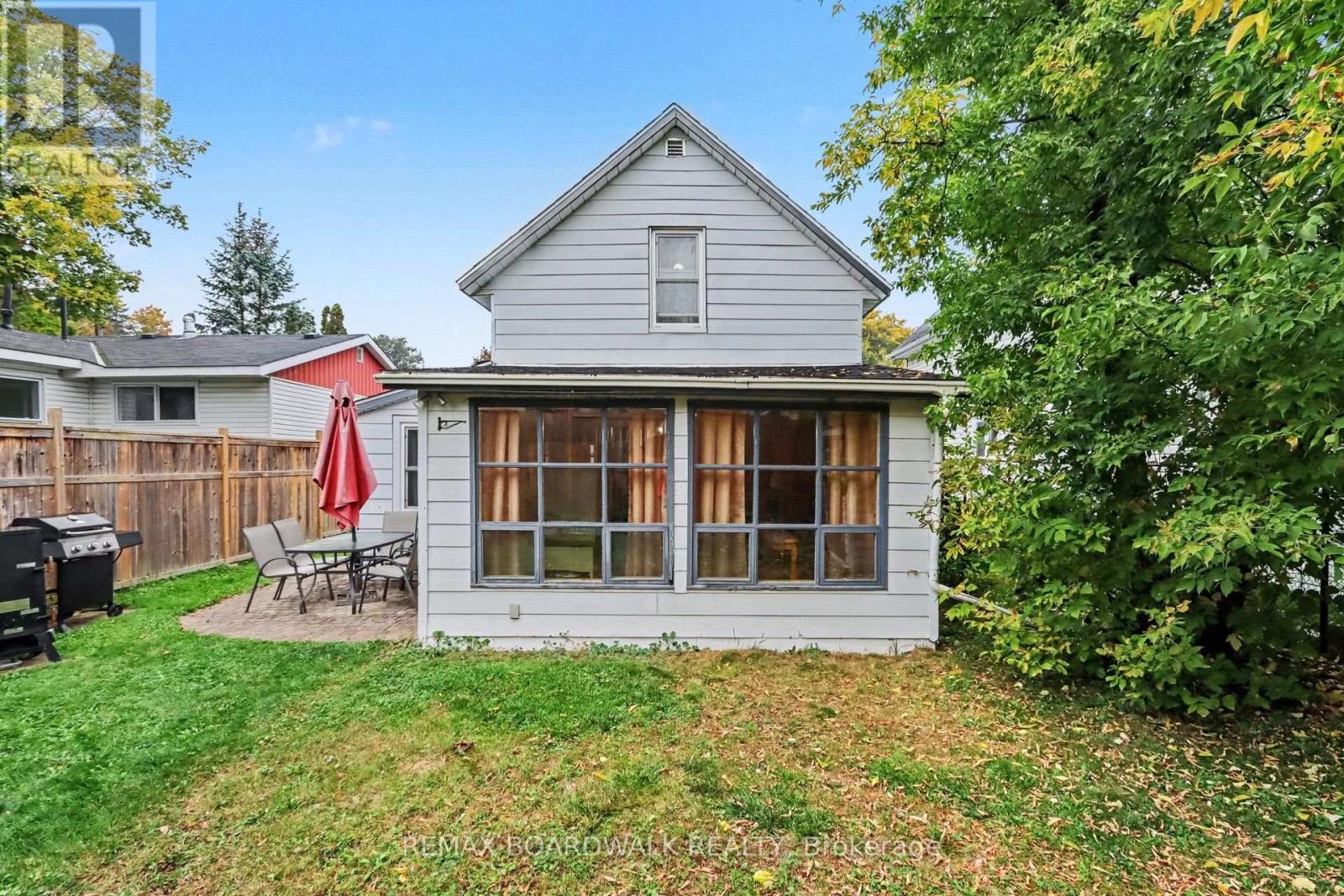 174 MUNRO STREET - 21