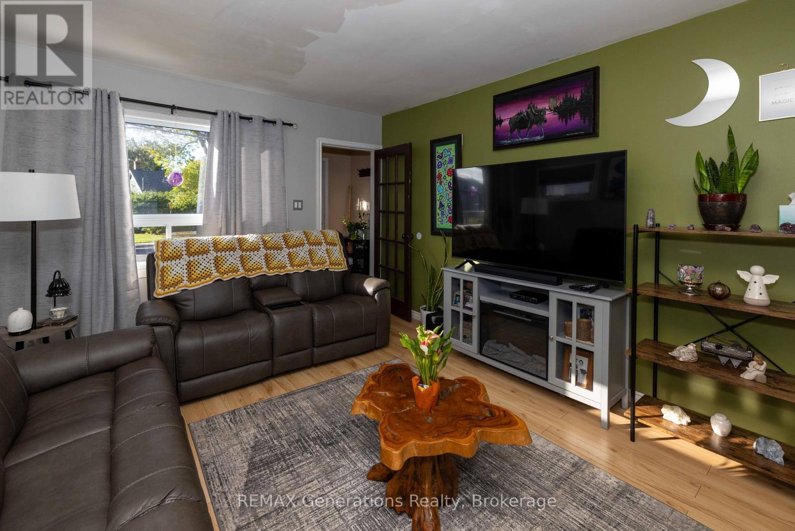 45 HIGH STREET N - Image 8