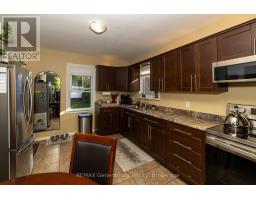 Bedroom 3 - 45 High Street N, Thunder Bay, ON P7A5R1 Photo 6