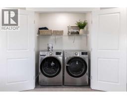 4pc Bathroom - 372 Belmont Park Sw, Calgary, AB T2X5S9 Photo 11