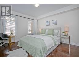 12 - 20 Hargrave Lane, Toronto, ON M4N0A4 Photo 16