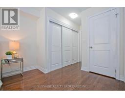 12 - 20 Hargrave Lane, Toronto, ON M4N0A4 Photo 17