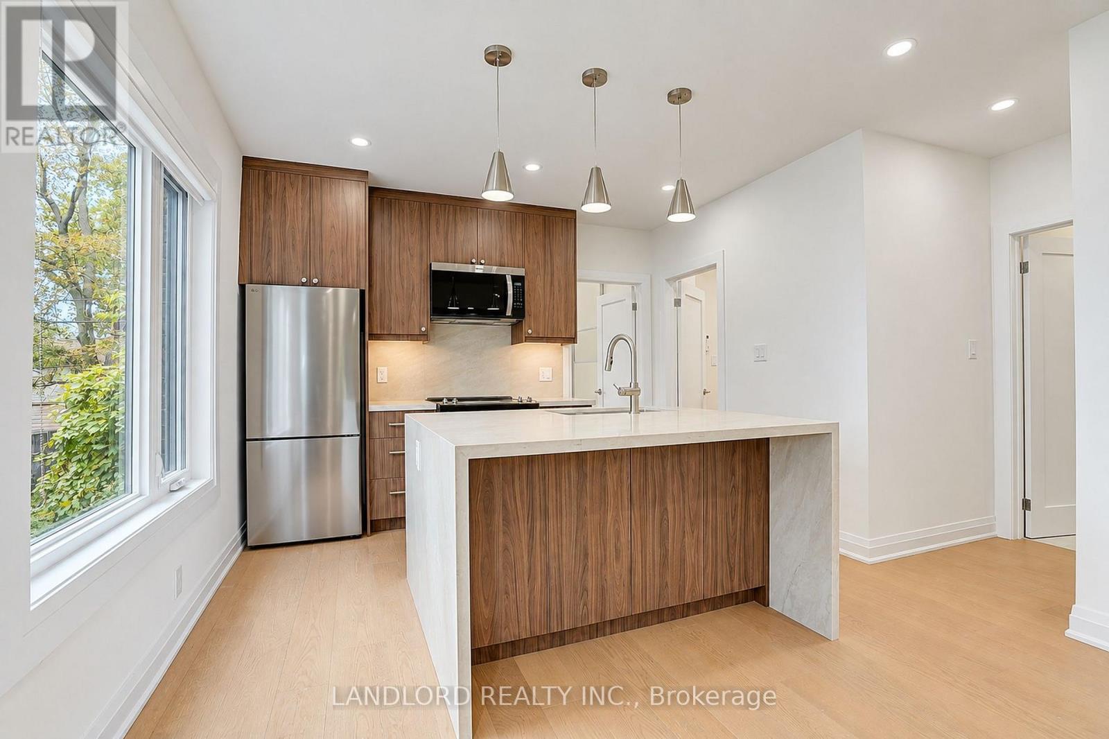 Photo of 92 Neville Park Boulevard