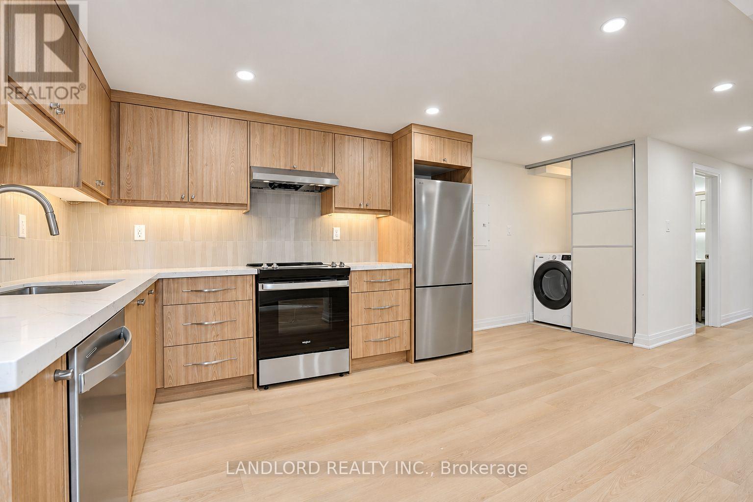 Photo of 92 Neville Park Boulevard
