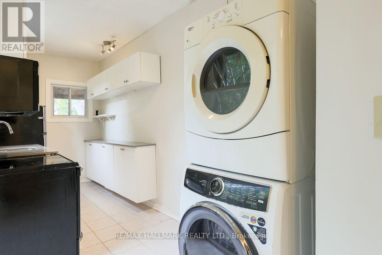 478 LOGAN AVENUE - 13