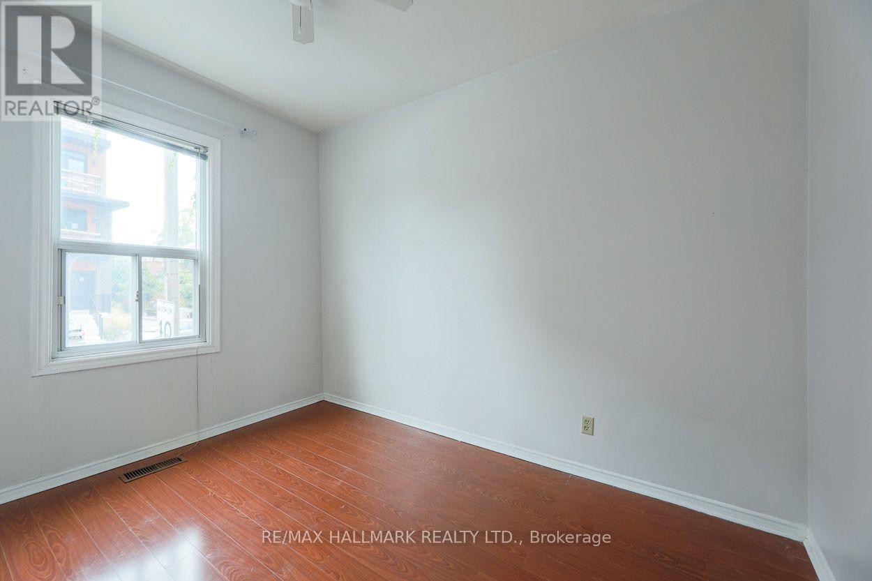 478 LOGAN AVENUE - 15