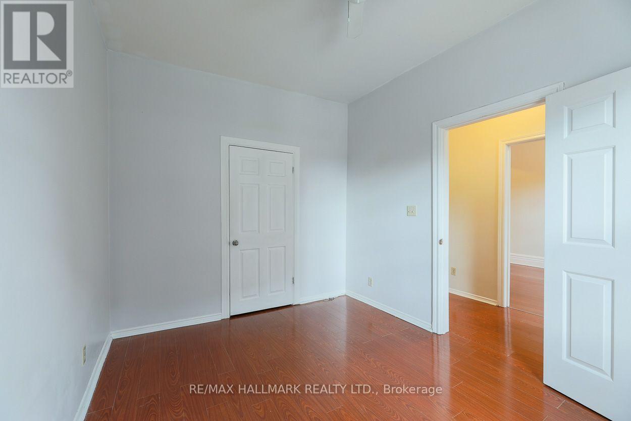 478 LOGAN AVENUE - 16