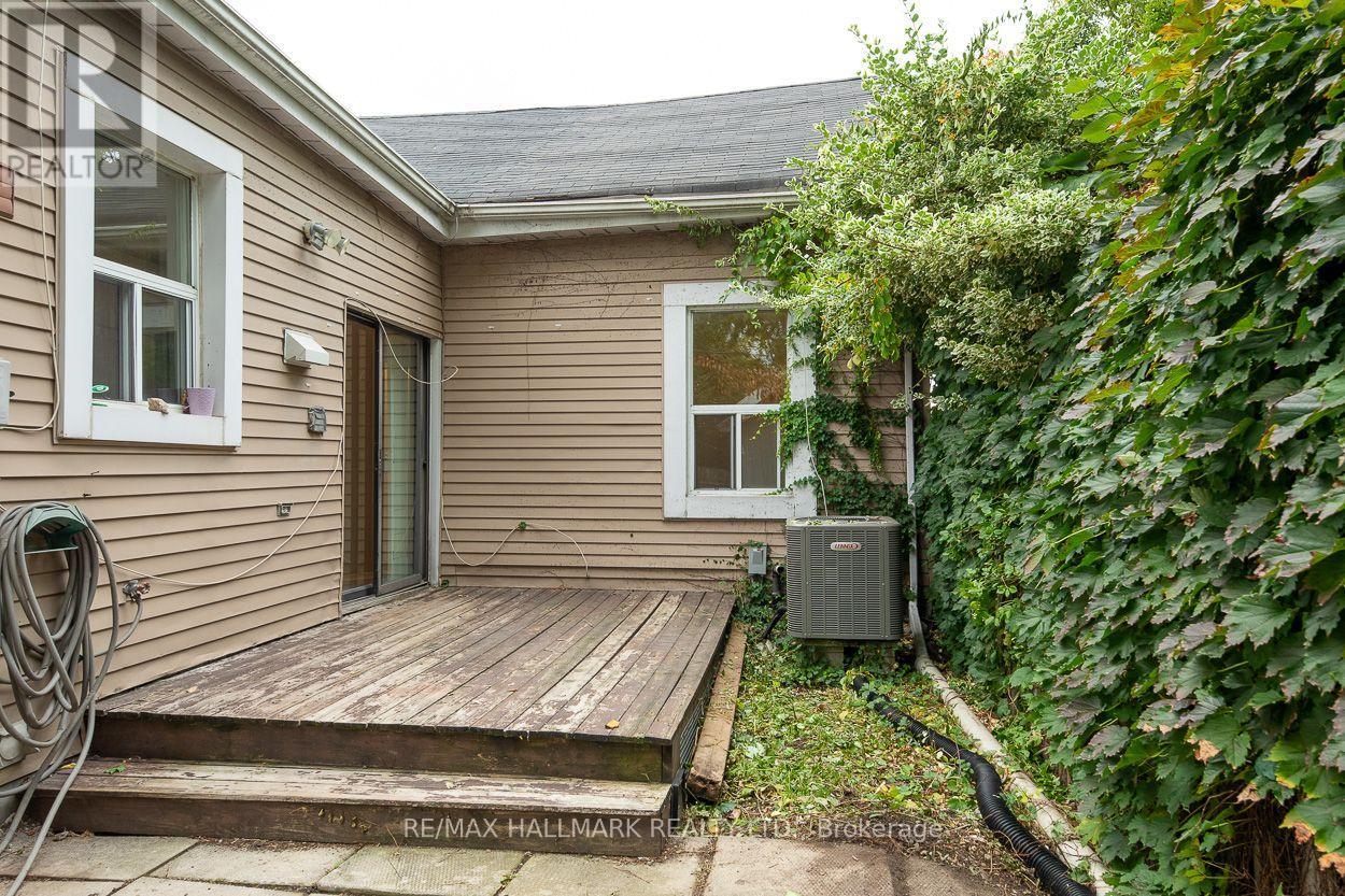 478 Logan Avenue, Toronto, ON photo 20