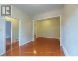 Living room - 478 Logan Avenue, Toronto, ON M4M2P4 Photo 6
