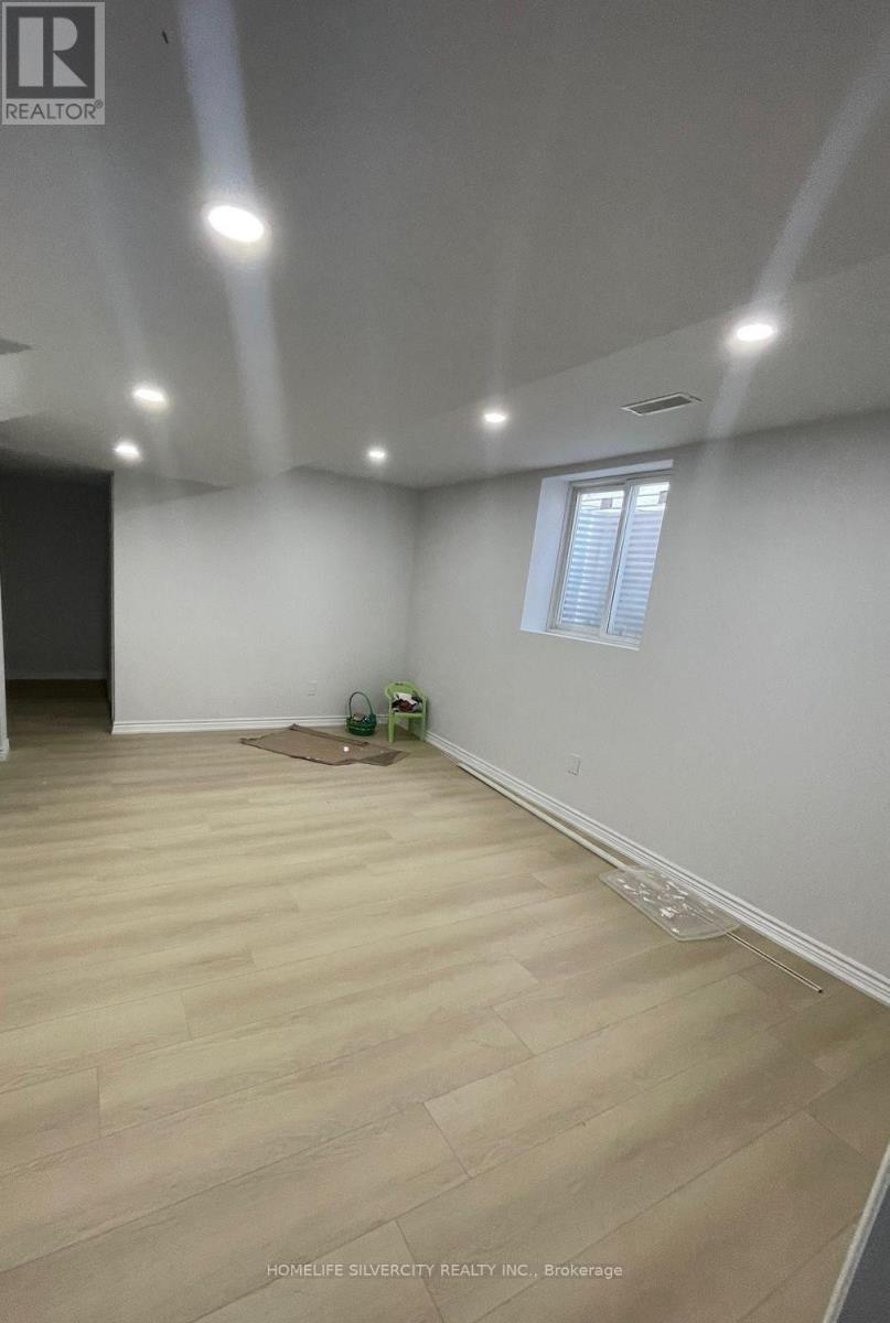 2- 29 Dunstable Drive, Whitby, ON photo 2