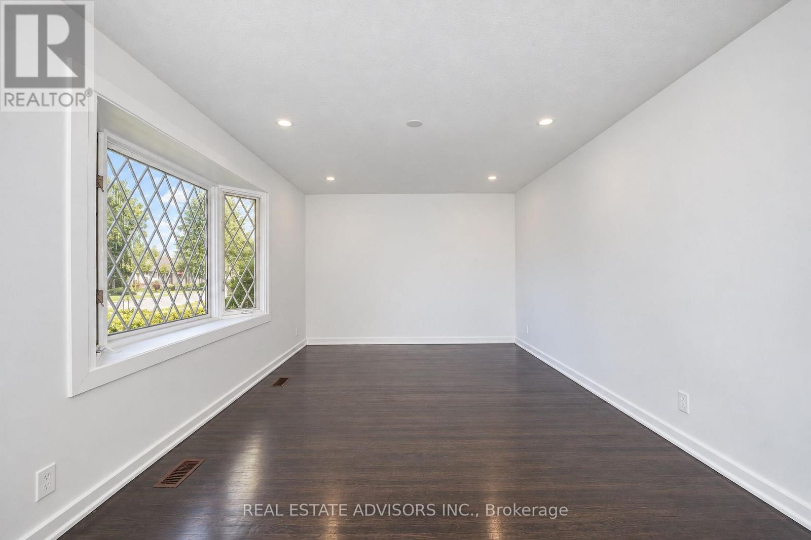 712 ANNLAND STREET - 7