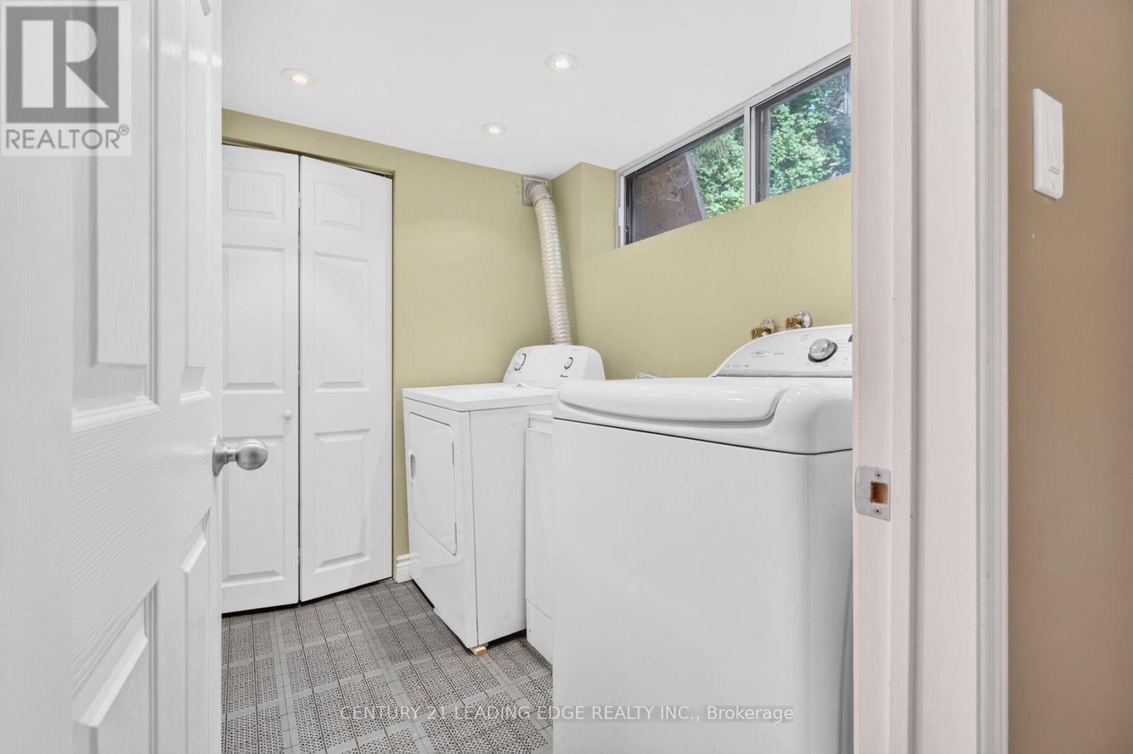 433 Brownfield Gardens, Toronto, ON photo 44