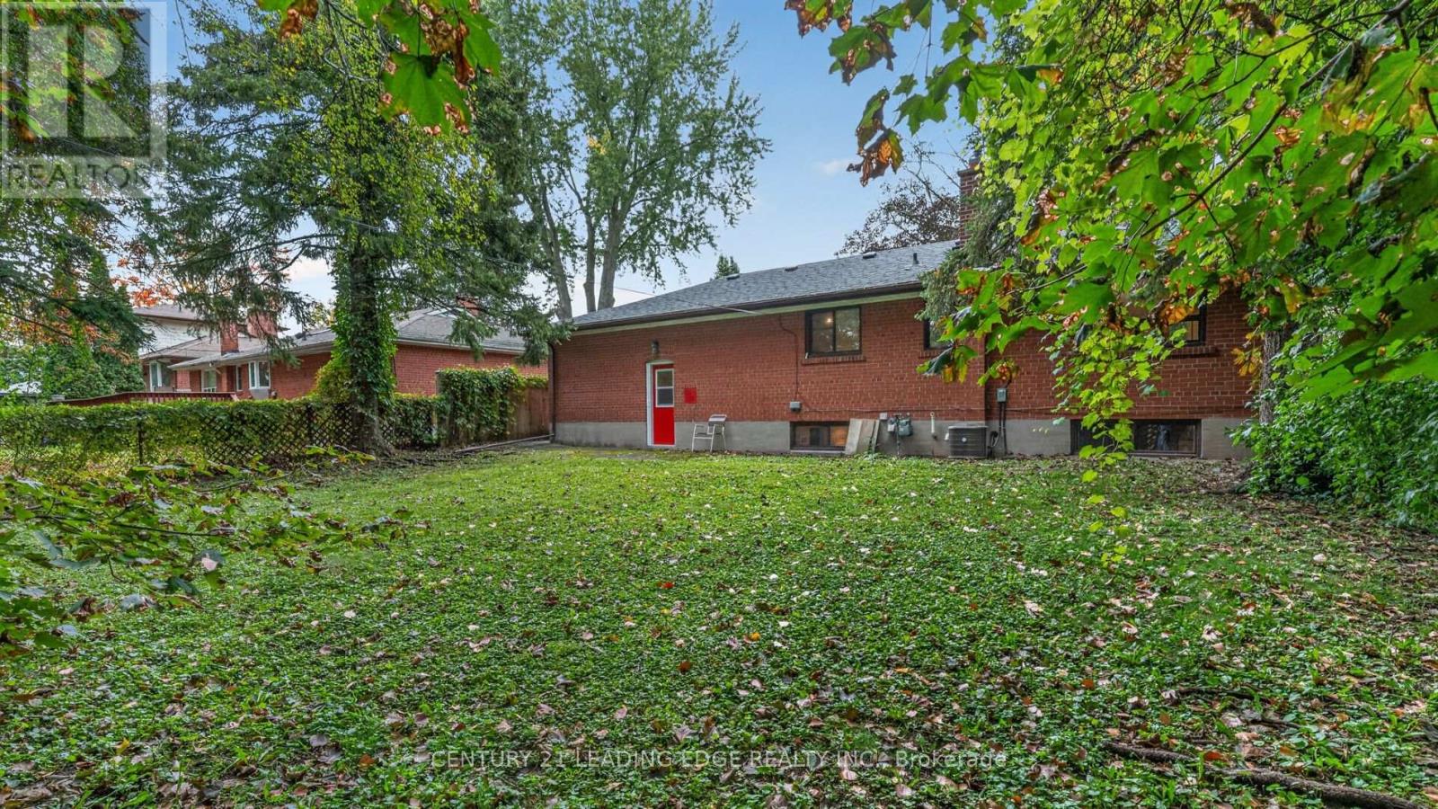 433 BROWNFIELD GARDENS - 48