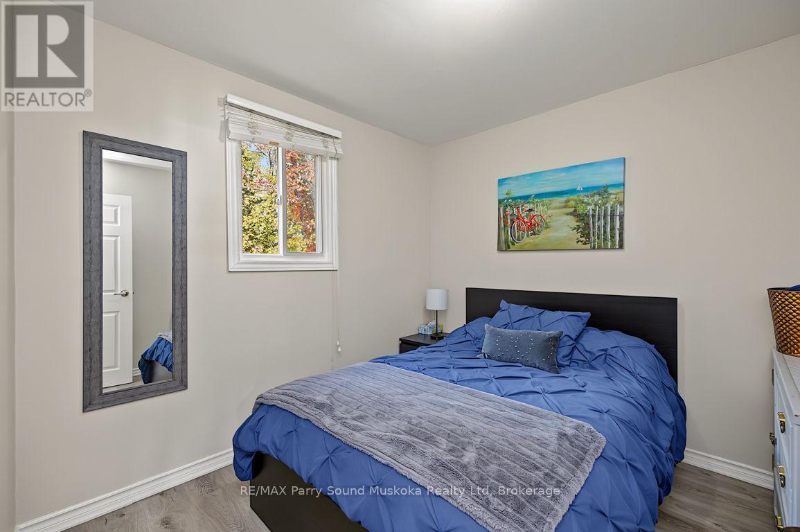 256 TAHINCA ROAD - 23