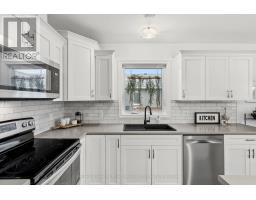Laundry room - 197 Lake Breeze Drive, Ashfield Colborne Wawanosh, ON N7A0C6 Photo 8