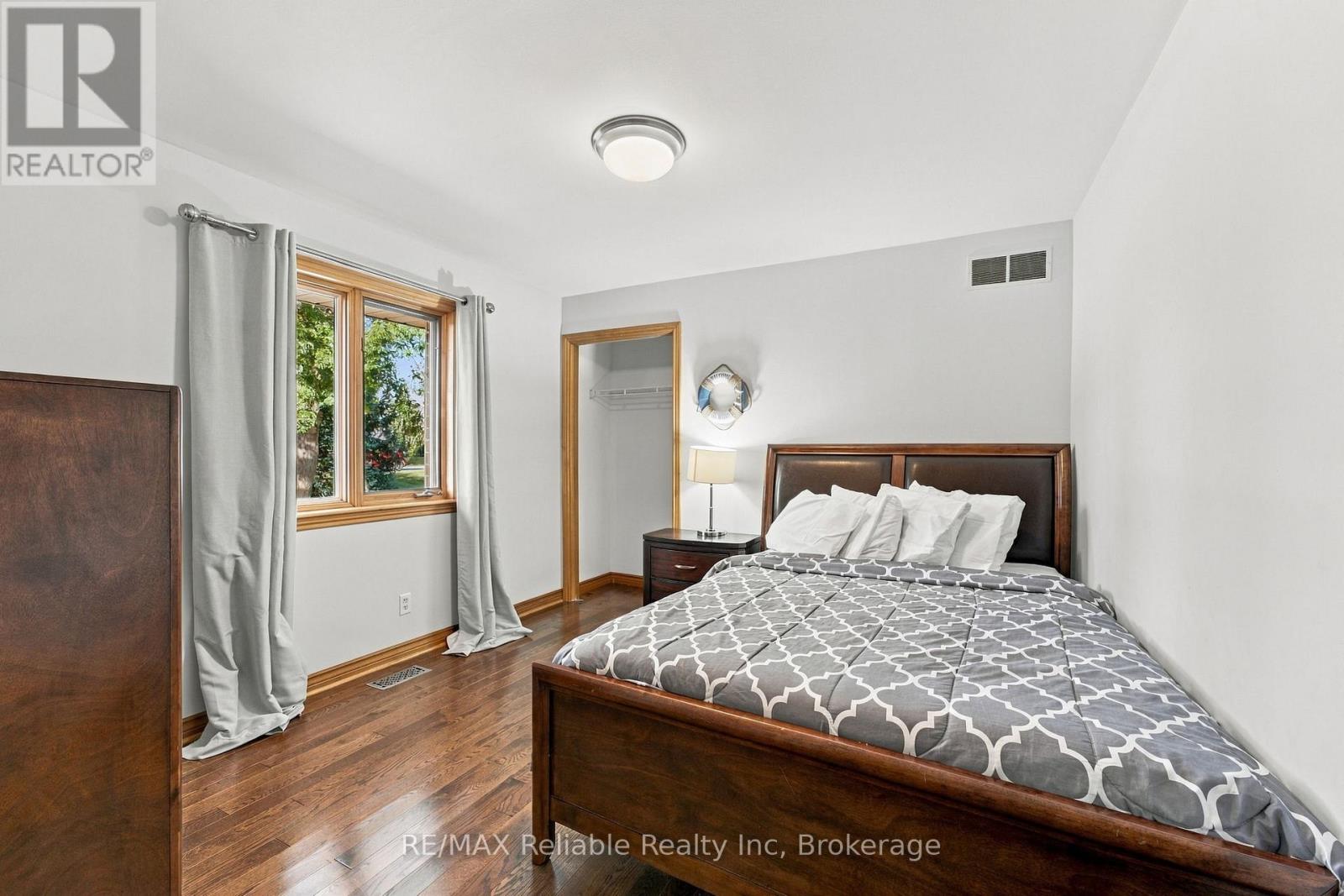 33895 BISSONETTE AVENUE - Image 20