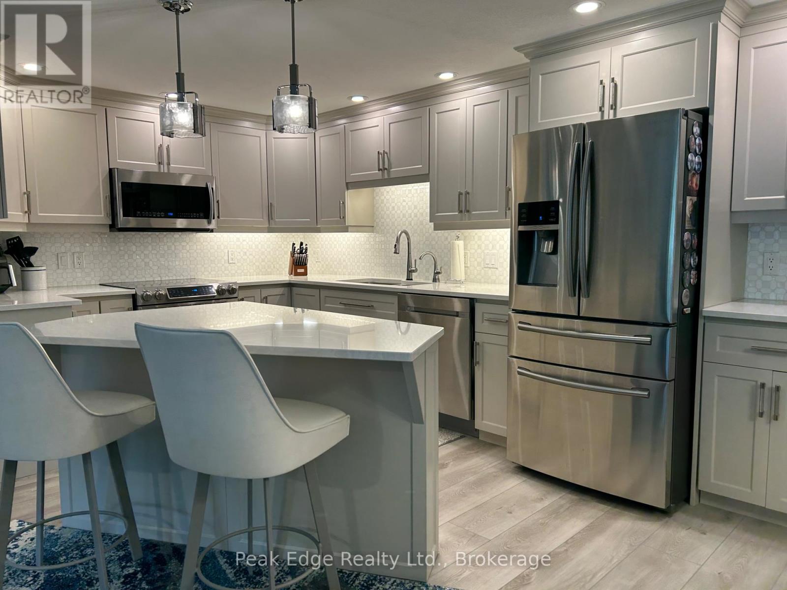 #208 125 WILLIAM STREET N - Image 8