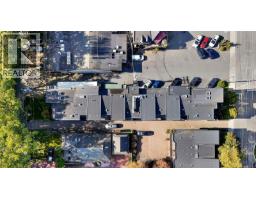 206 2589 Penrhyn St, Saanich, BC V8N1G4 Photo 35