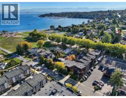 206 2589 Penrhyn St, Saanich, BC V8N1G4 Photo 38