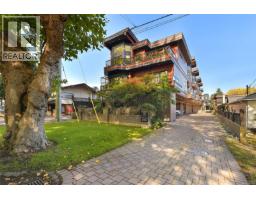 206 2589 Penrhyn St, Saanich, BC V8N1G4 Photo 31