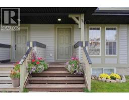 71 Elgin Meadows Garden SE - photo 2