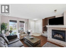 71 Elgin Meadows Garden SE - photo 8