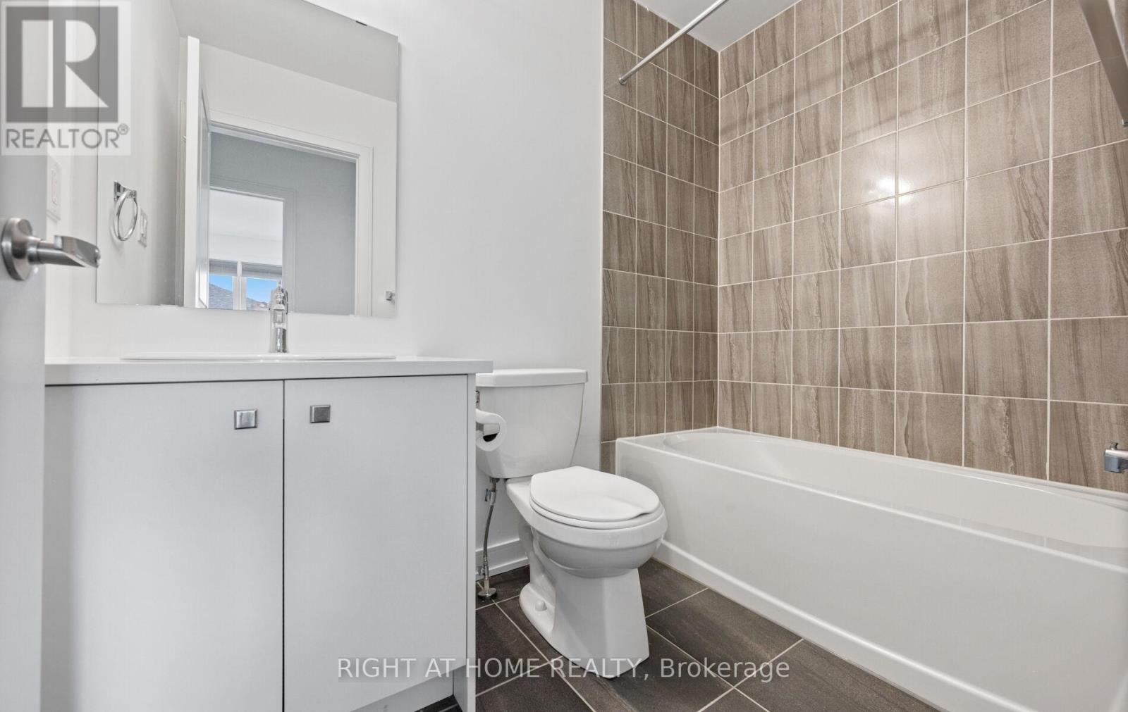 13 Magnolia Lane, Barrie, ON photo 29