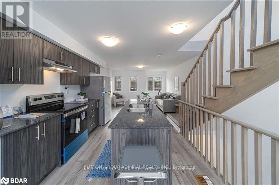 45 Hay Lane, Barrie photo 10