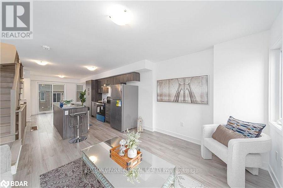 45 Hay Lane, Barrie photo 14
