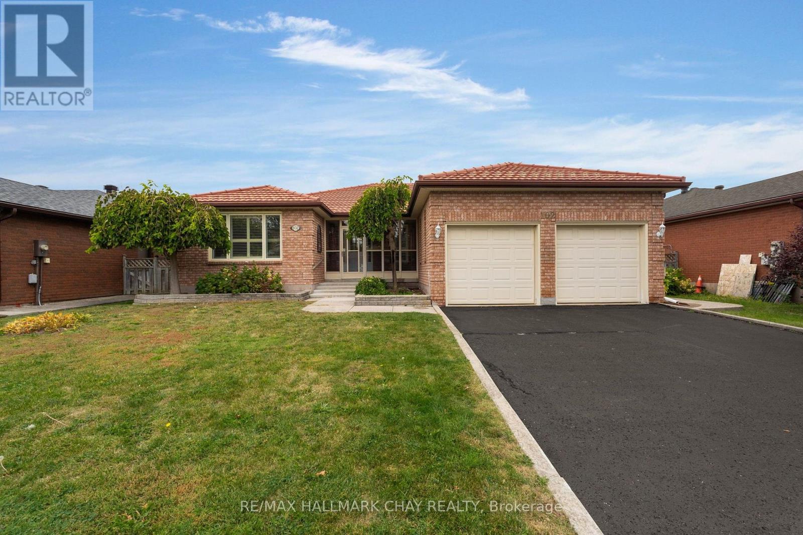 102 Steel Street, Barrie, ON