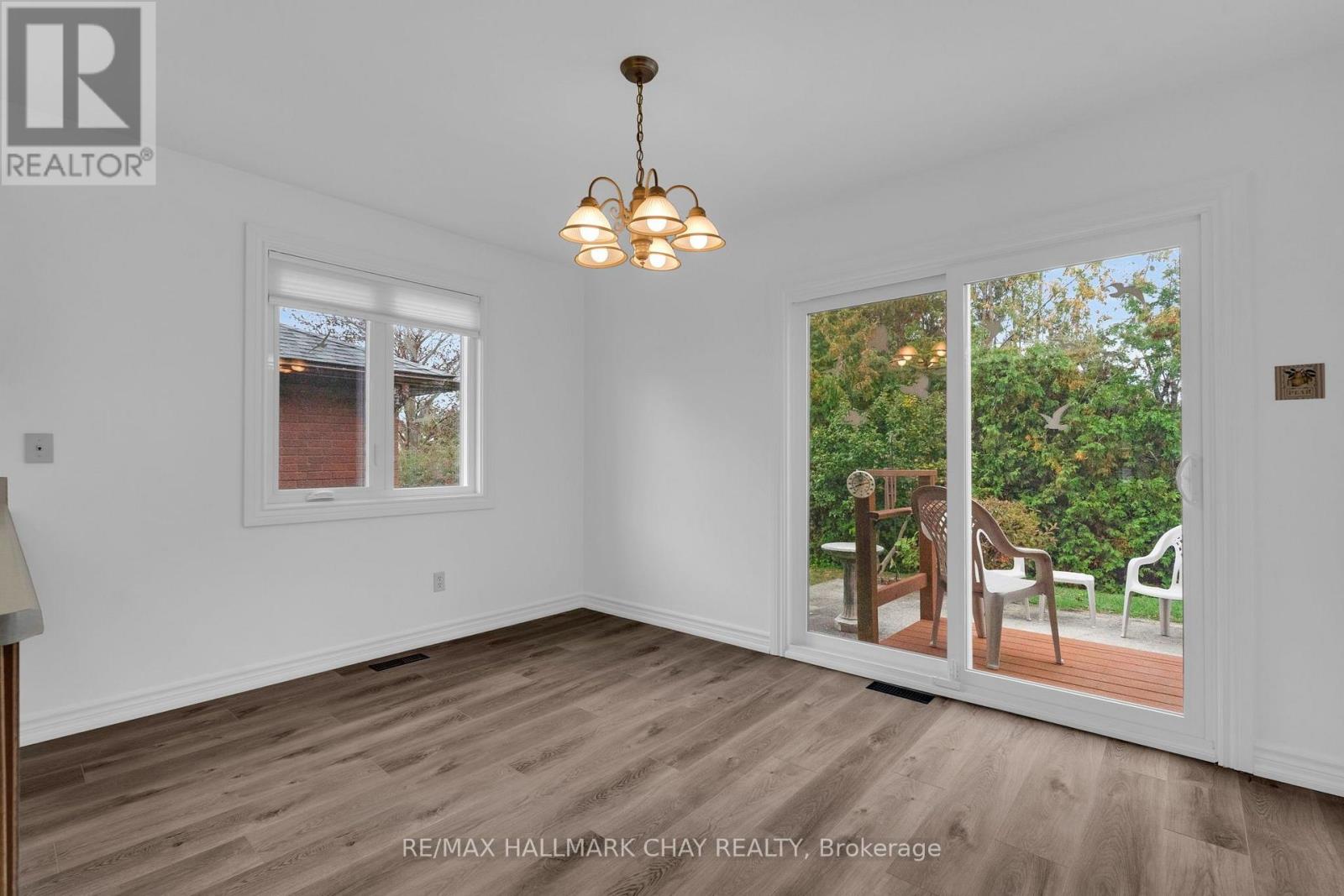 102 STEEL STREET - 13
