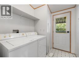 5694 97 Highway, Falkland, BC V0E1W0 Photo 15