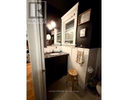 1193 St Clair Avenue W, Toronto, ON M6E1B5 Photo 9