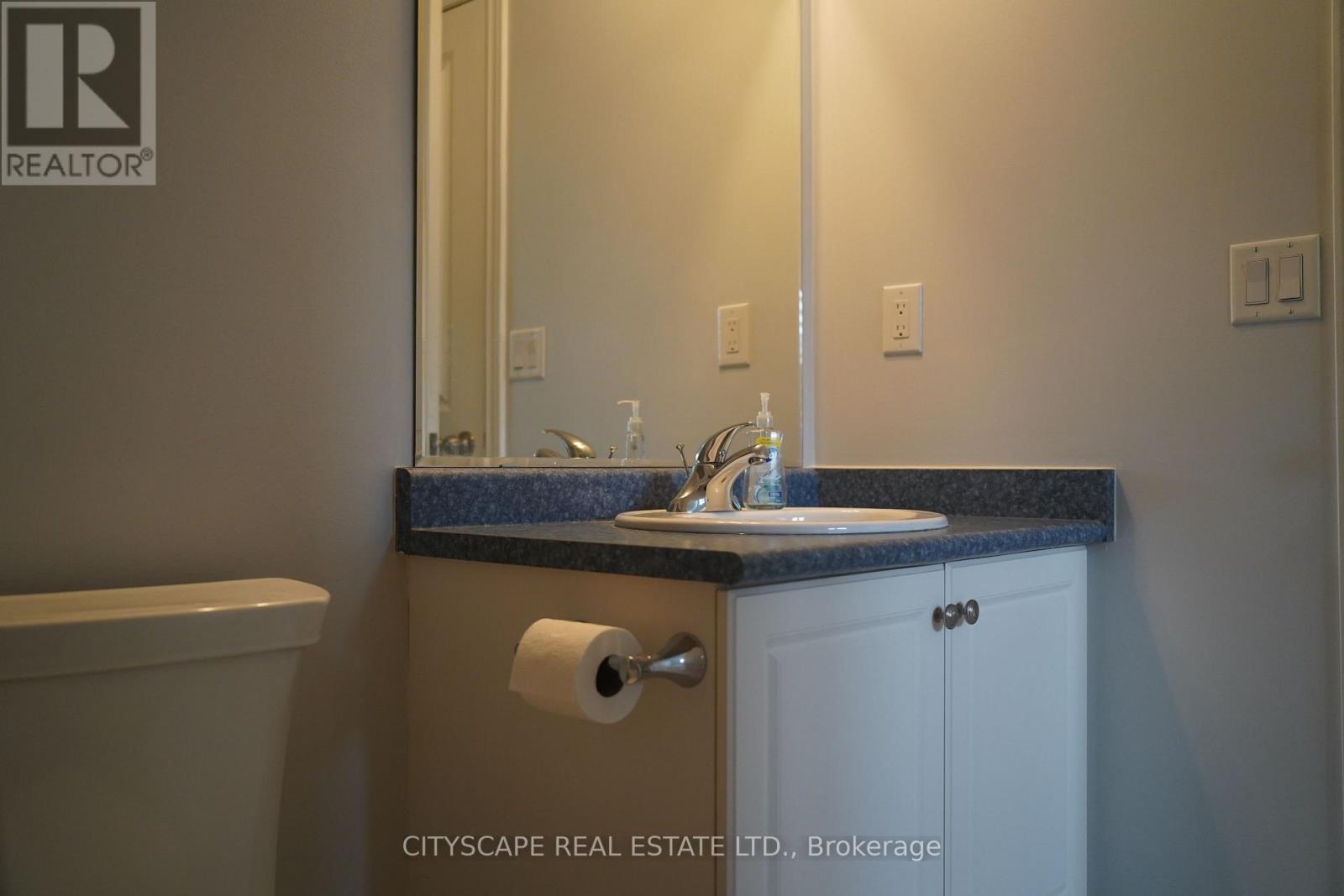 17- 3045 Gladeside Avenue, Oakville, ON photo 37