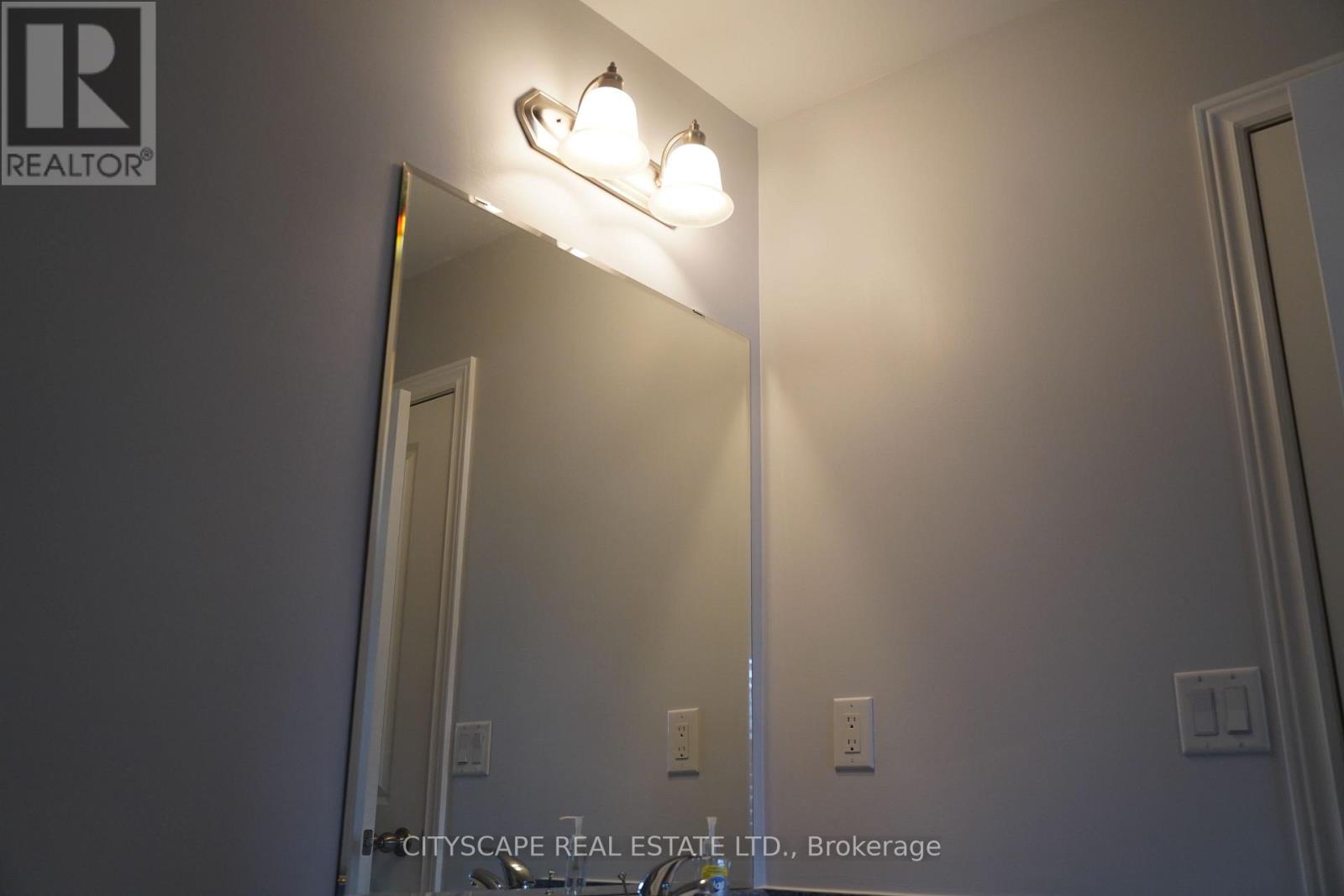 17- 3045 Gladeside Avenue, Oakville, ON photo 38