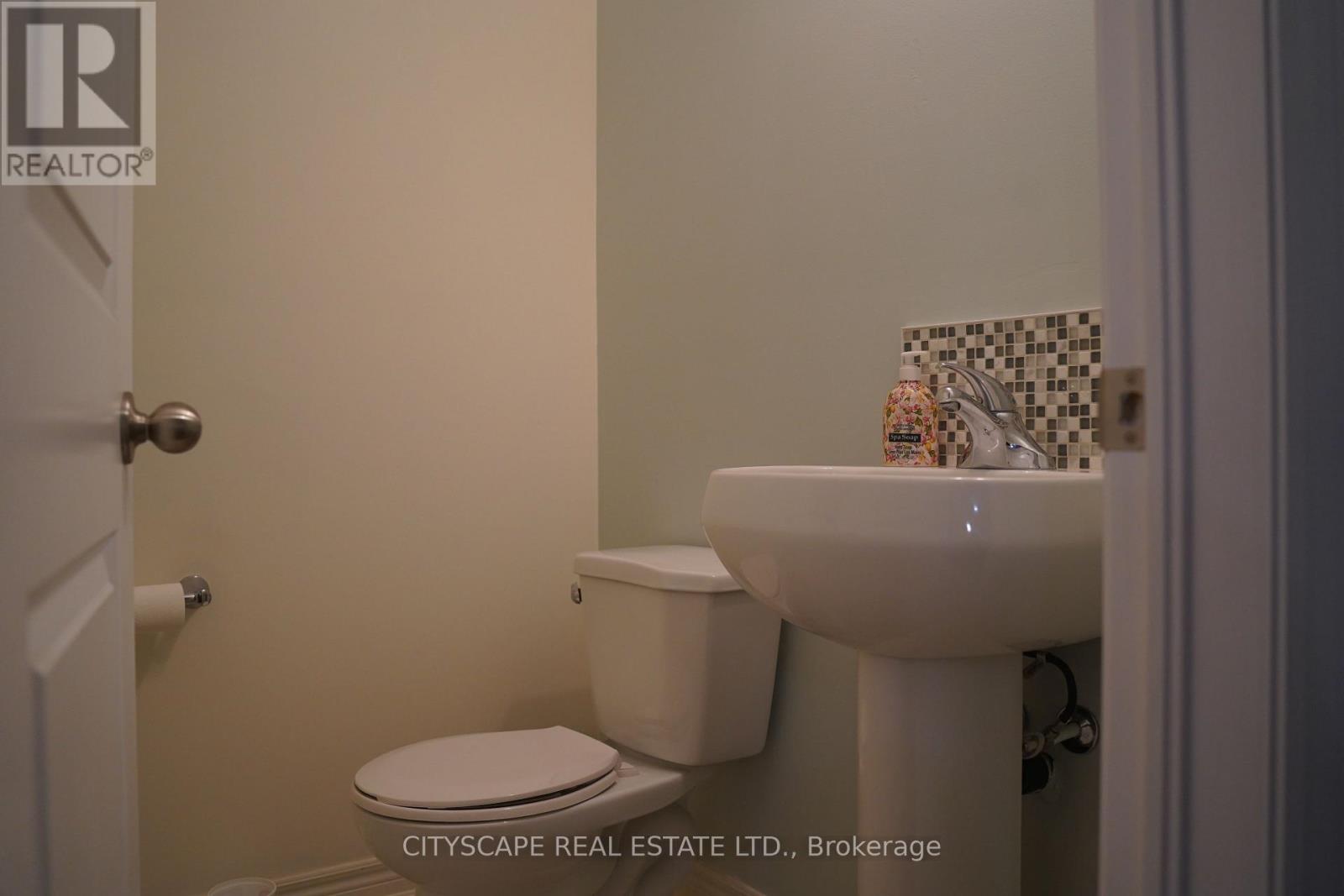 17- 3045 Gladeside Avenue, Oakville, ON photo 7